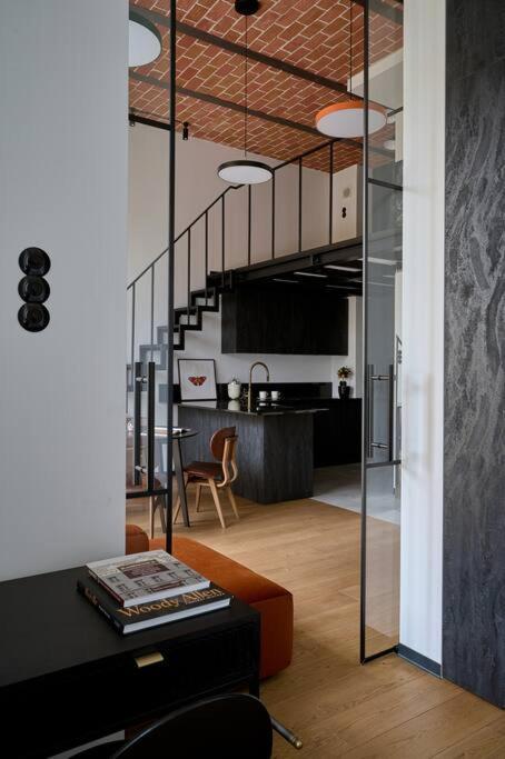 Apartamento Loft Industrialny Przy Bulwarze Staromiejskim Breslavia Exterior foto